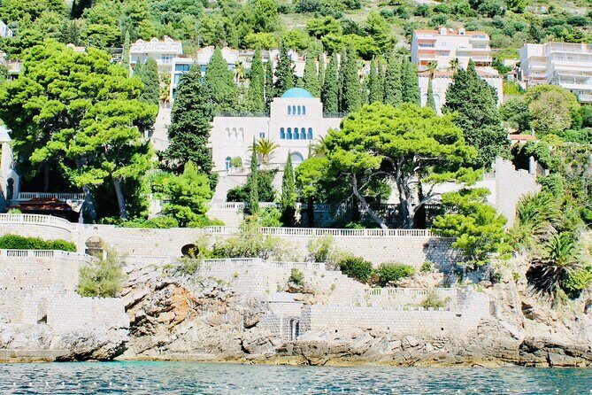 50-minute Panoramic Cruise of Dubrovnik with English Audio Guide - Lokrum Island Nature Reserve: cliffs, caves, and the quieter side of Dubrovnik