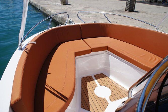 8h tour from Dubrovnik to the Elafiti - private trip - Snorkeling gear and free drinks: the nice extras that shape the day