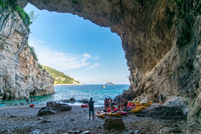 Afternoon Dubrovnik Guided Kayaking Tour - Kayaking Dubrovnik from Brsalje: what 2 hours really feels like