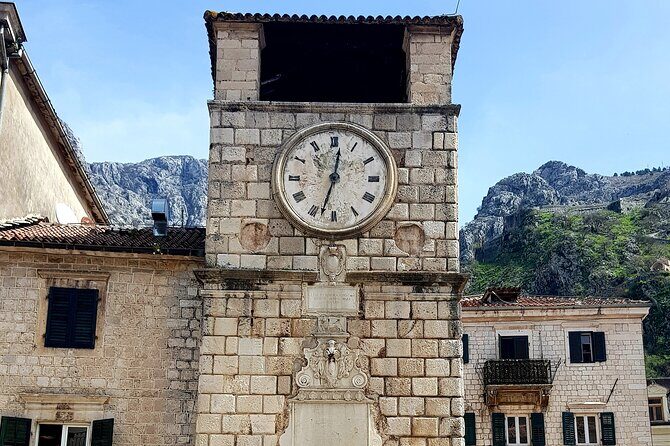 Best of Montenegro and Kotor private tour - Getting from Dubrovnik to Montenegro in a/c: comfort beats waiting