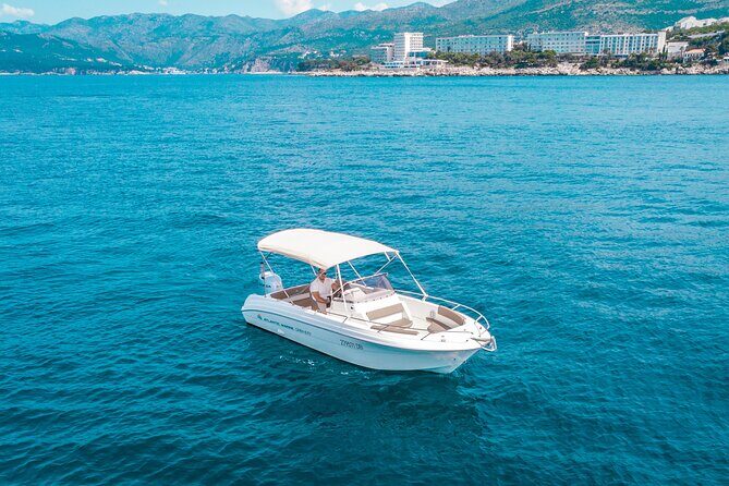 Blue and Green Cave Tour from Dubrovnik,private speed boats - Private Speedboat Size: Group Comfort Without Feeling Stuck