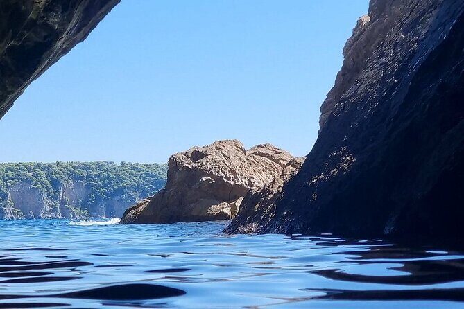 Blue and Green Cave Tour from Dubrovnik,private speed boats - Koloće p Island Caves: Blue Cave, Green Cave, and What You’re Really Paying For