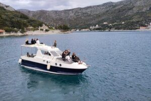 Blue Cave and caves Discovery Dubrovnik - Group Tour by Boat - Dubrovnik From the Boat: Why the First Leg Is More Than Waiting