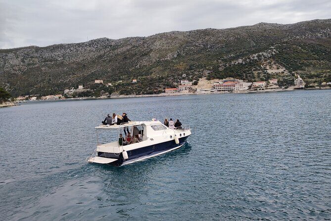 Blue Cave and caves Discovery Dubrovnik - Group Tour by Boat - Boat Day Comfort, Drinks, and What You Should Pack
