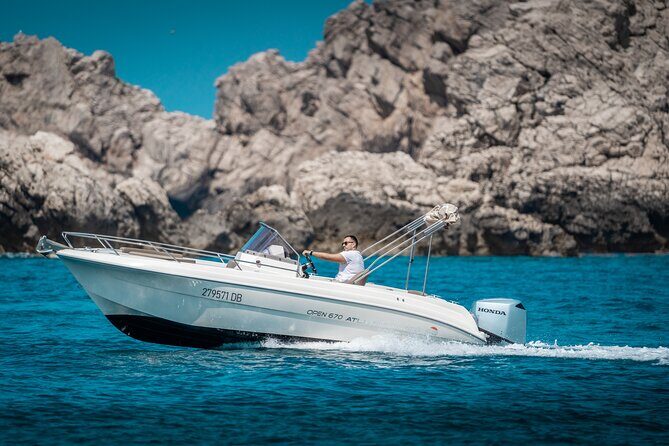 BLUE CAVE & ELAPHITI ISLANDS 4 HOURS ALL INCLUSIVE boat tour - Price and Value for a Private Tour (Up to 7 People)