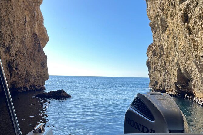 Blue & Green Cave,Sunj beach Small Group Tour with Speedboat - Weather and sea conditions: the one real risk for cave tours
