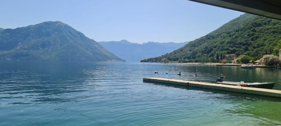 Blue Sea & Black Mountains - Montenegro - Starting strong: the drive and coffee break rhythm