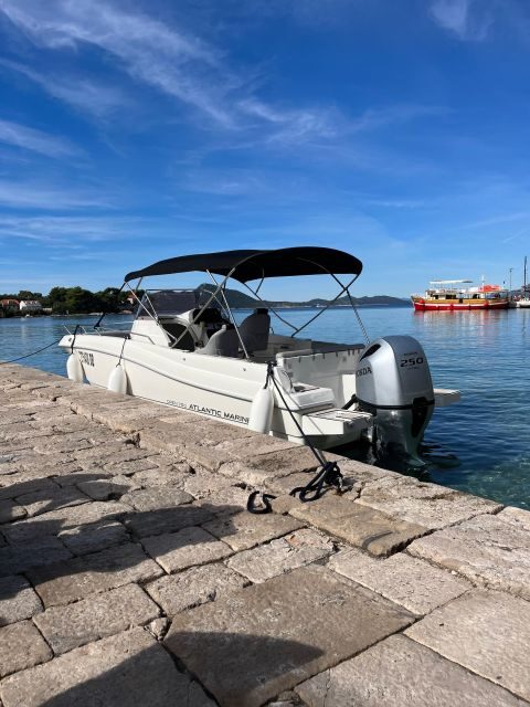 Blue&Green caves,beach Sunj with drinks - Why this speedboat combo works in 2–4 hours