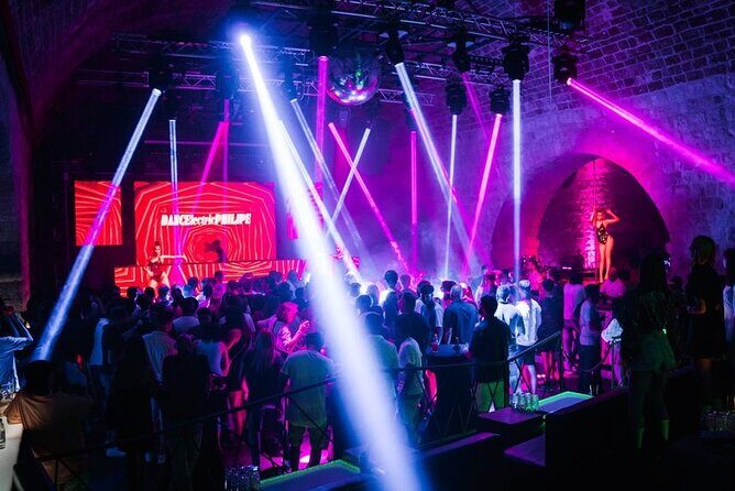 Columbo Pub Crawl Dubrovnik - Group Size, Hosts, and What Kind of Night You Get
