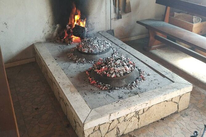 Croatian Traditional Cuisine: Peka Cooking Lesson - Vegetarian and English: can you tailor it?