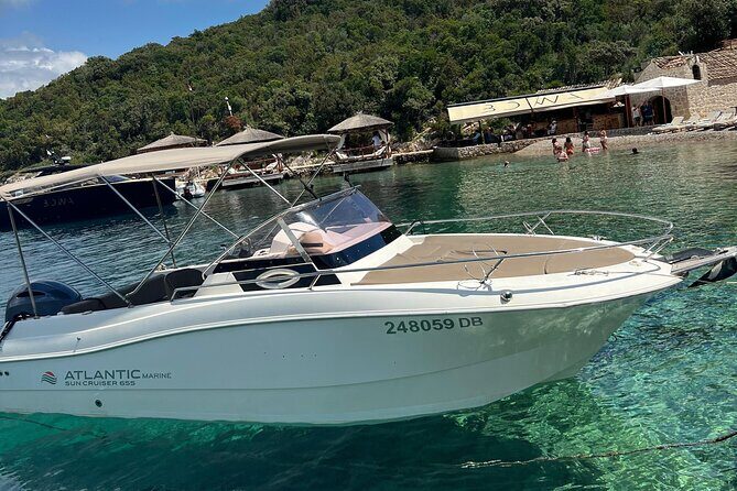 Discover Elaphite Islands and Hidden Caves in Dubrovnik - On-Board Comfort: The Small Stuff That Makes the Day Work