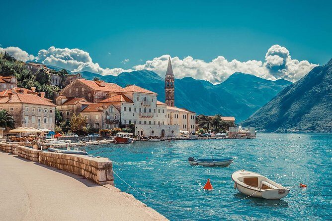 Discover Korcula from Dubrovnik - Winery stop: what the wine tasting adds to the day