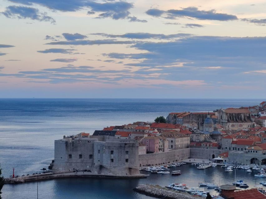 Dubrovnik: 2h Old Town Private Guided Tour - What you’ll see in 2 hours: Bell Tower, Cathedral, and Onofrio’s Fountain