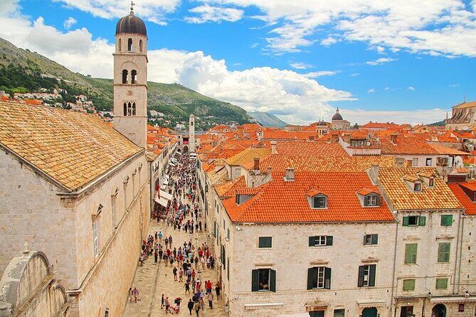 Dubrovnik: 3 Hour Private Tour - Old Town & City Walls - Western entrance to the Old Town: instant orientation