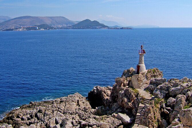 Dubrovnik: 3 Islands Boat Tour with Lunch & drinks(FR, ES, EN) - Lunch, Drinks, and the Boat Vibe (Music, WiFi, and Seats)
