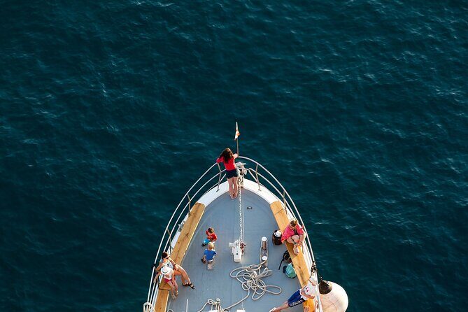 Dubrovnik: 3 Islands Fun Day Trip by Boat (Host: EN,FR,ES) - Koločep’s 1-Hour Reset: Coves, Crystal Water, and a Quiet Old Church Option