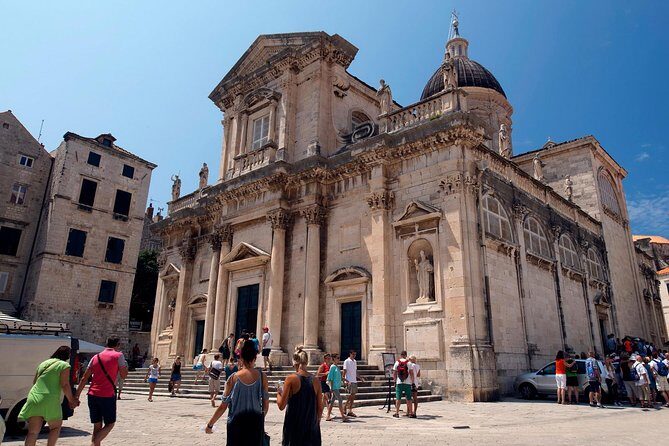 Dubrovnik Above Beyond, Srdj drive & guided Old Town PRIVATE SHORE EXCURSION - Mount Srd: the classic view angle and the why behind it