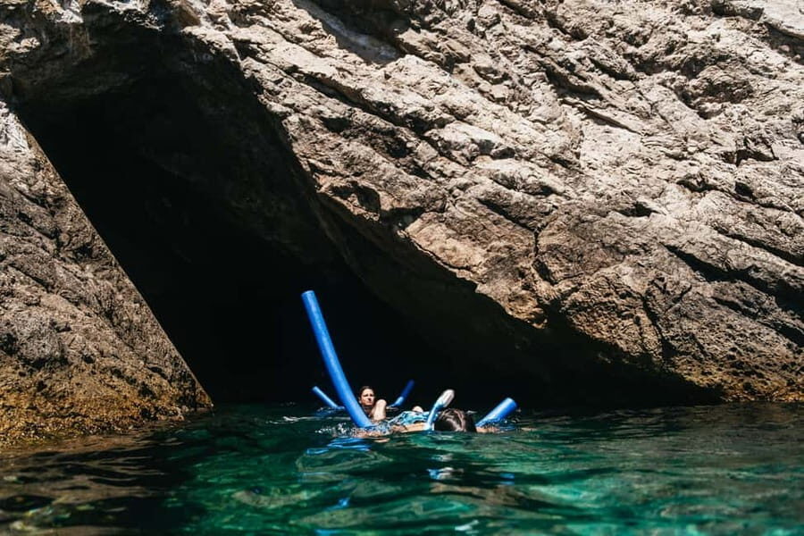 Dubrovnik: Blue Cave and Elafit Small Group Boat Exploration - Dark Cave and Canion Cave: when the light changes fast