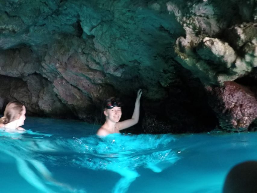 Dubrovnik: Blue Cave & Sunj Beach Boat Tour with Drinks - Key points before you go