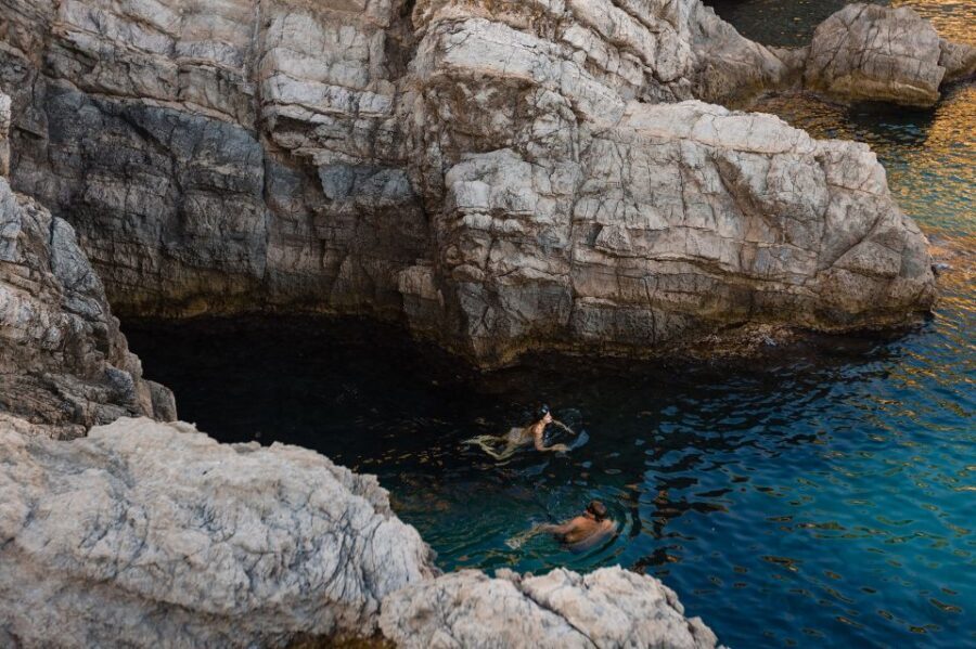 Dubrovnik: Blue Cave Tour with Panoramic Old Town View - Crew, Drinks, and On-Board Comfort (The Stuff You Actually Feel)