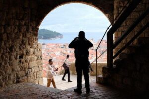 Dubrovnik City Walls Tour for Early Birds or Sunset Chasers - Meeting at Pile Square: Getting Oriented Fast