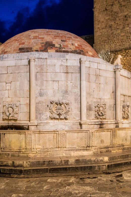 Dubrovnik: Dark tales of the Old Town - Entering the Old Town at Night, with a Lantern Guide