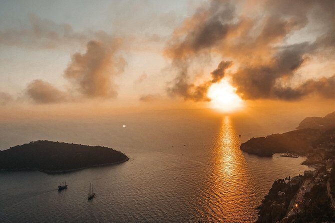 Dubrovnik E-Tuk Tuk Sunset Tour to Mount Srd - Stop 1: Franjo Tudjman Bridge View for Fast Orientation