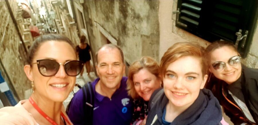 Dubrovnik: Early Bird Walking Tour - Finding the Meeting Point at Amerling Fountain (No Guesswork)
