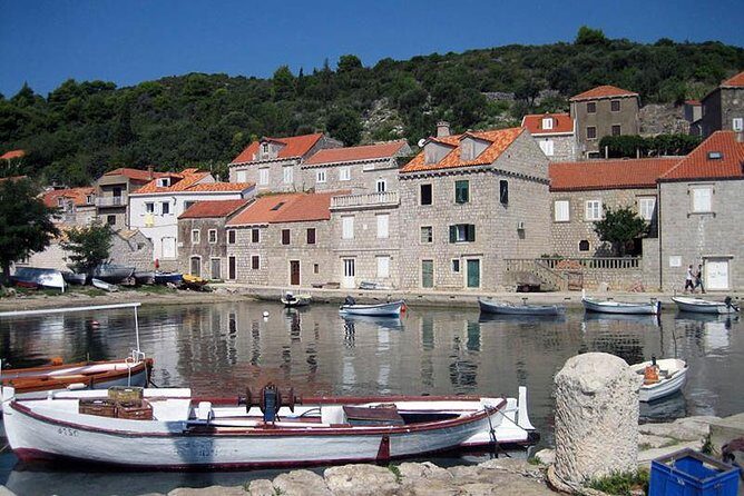 Dubrovnik Elafiti Islands Cruise with Lunch, Drinks and Pickup - Price and value: $71.35 for a full island day