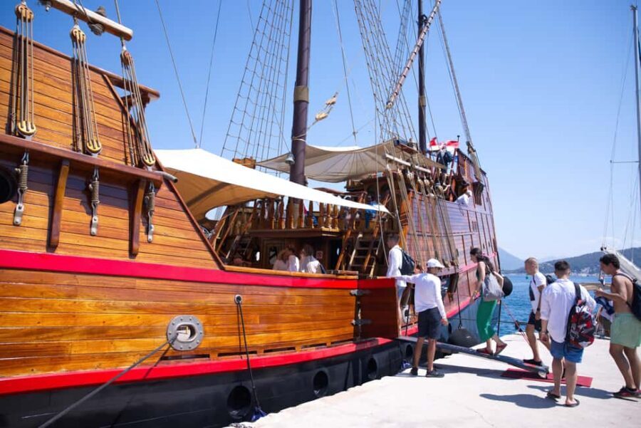 Dubrovnik: Elaphite Island Hopping Cruise on Karaka Ship - Price and Value: What $68 Buys You (and What Costs Extra)
