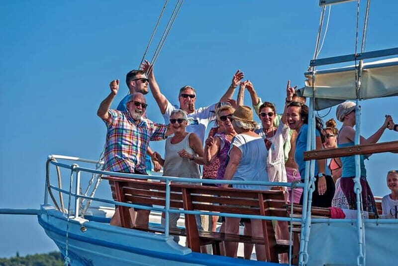 Dubrovnik: Elaphite Islands Cruise with Lunch and Drinks - Timing, sea conditions, and what to pack