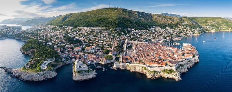 Dubrovnik: Elaphiti Islands and Blue Cave Private Tour - From Dubrovnik to Lozica: getting on the water without stress