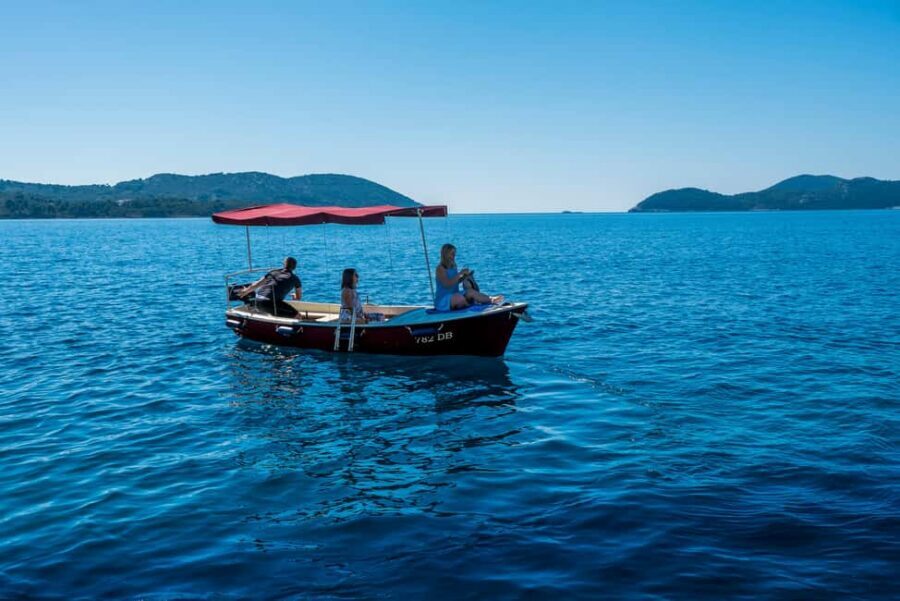 Dubrovnik: Elaphiti Islands Boat Rental - Boat and safety basics before you leave Dubrovnik