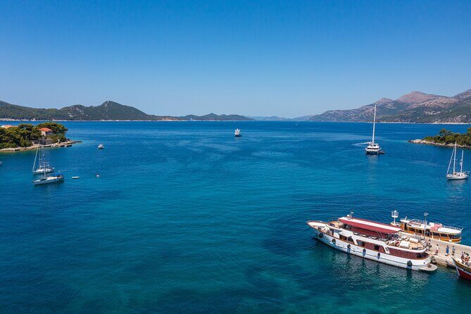 Dubrovnik: Elaphiti Islands Full-Day Cruise with Lunch - Boarding Regina Maris in Dubrovnik: what the morning feels like