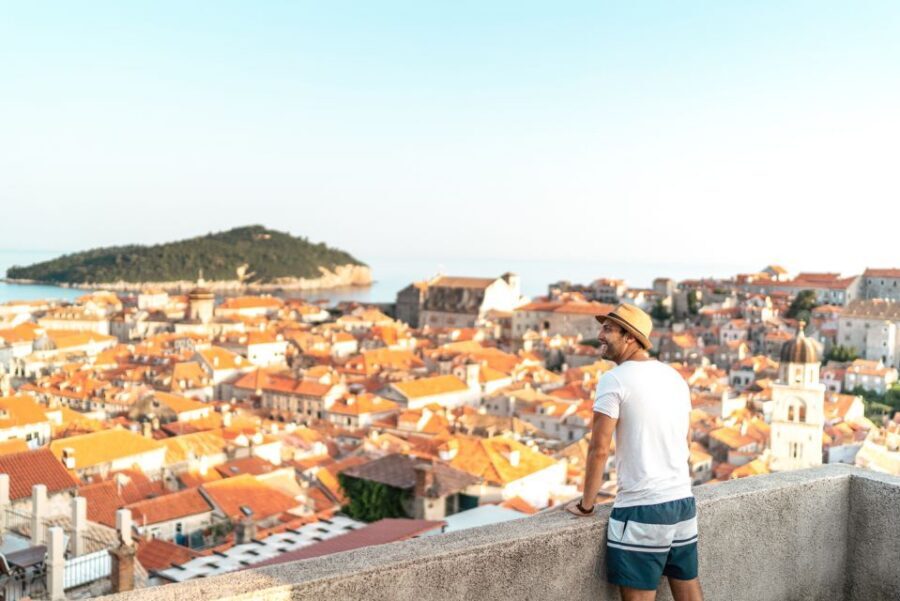Dubrovnik: Epic Game of Thrones Tour + Lokrum & Saver Option - Meeting at Pile: the purple balloon and fast city access