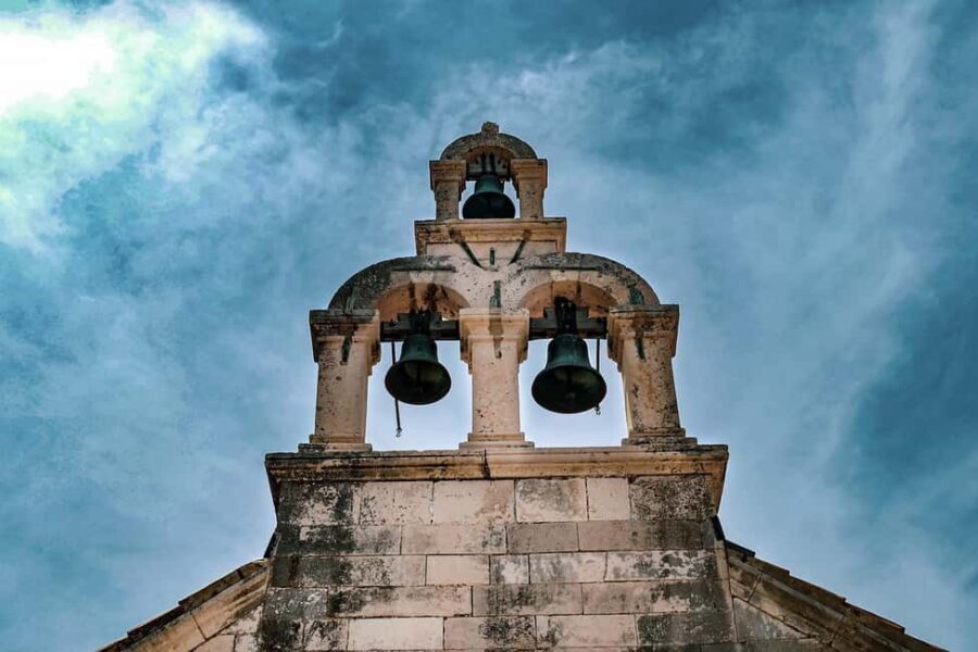 Dubrovnik for Kids: A Playful Family Walking Tour Experience - Starting at Brsalje 2 (Pile Gate): Getting Your Bearings Fast