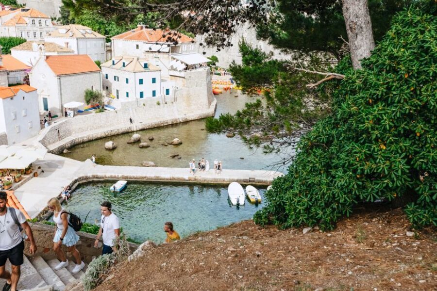 Dubrovnik: Game of Thrones and Lokrum Island Walking Tour - Lokrum Island: a quick boat ride that changes the whole mood