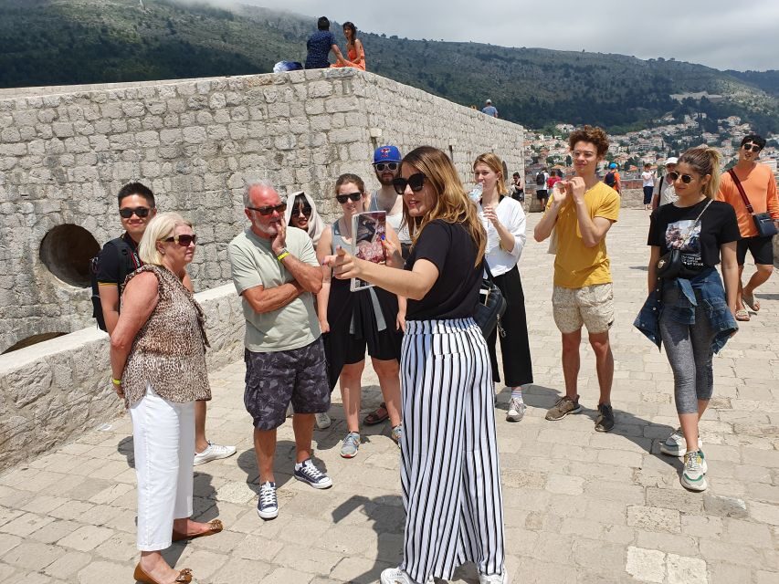 Dubrovnik: Game of Thrones Complete Experience Tour - Meeting point at Amerling Fountain and your Targaryen cue
