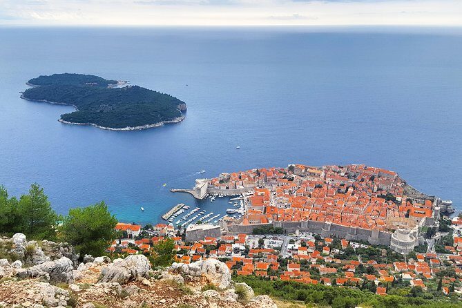 Dubrovnik Game of Thrones Driving Tour - Stop 1: Pile Gate and the Amerling Fountain Reference Point