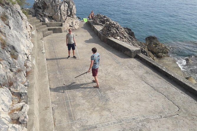 Dubrovnik Game of Thrones Driving Tour - Stop 2: Port Gruž Setup and Cruise-Day Convenience
