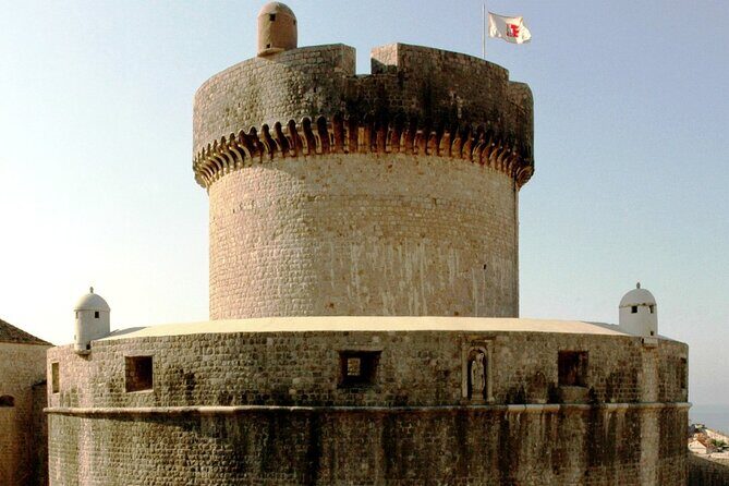 Dubrovnik Game Of Thrones self-guided tour with mobile app - How the mobile app works: offline audio, written guide, and a real map