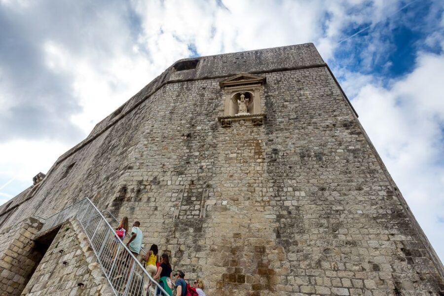 Dubrovnik: Game of Thrones&Lokrum Island Walking Tour - Price and tickets: what $41 covers and what it doesn’t