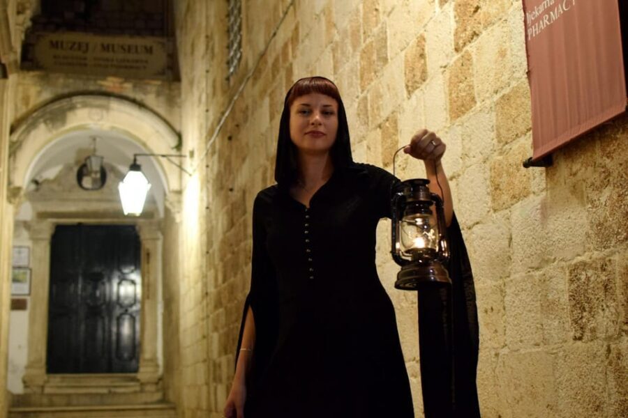 Dubrovnik: Ghosts and Mysteries Walking Tour - Twilight at Boninovo Cemetery: where the story begins