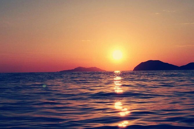 Dubrovnik: Golden Hour Sunset Cruise with Drinks - Koločep or the Blue Cave: Your Best Sunset Choice