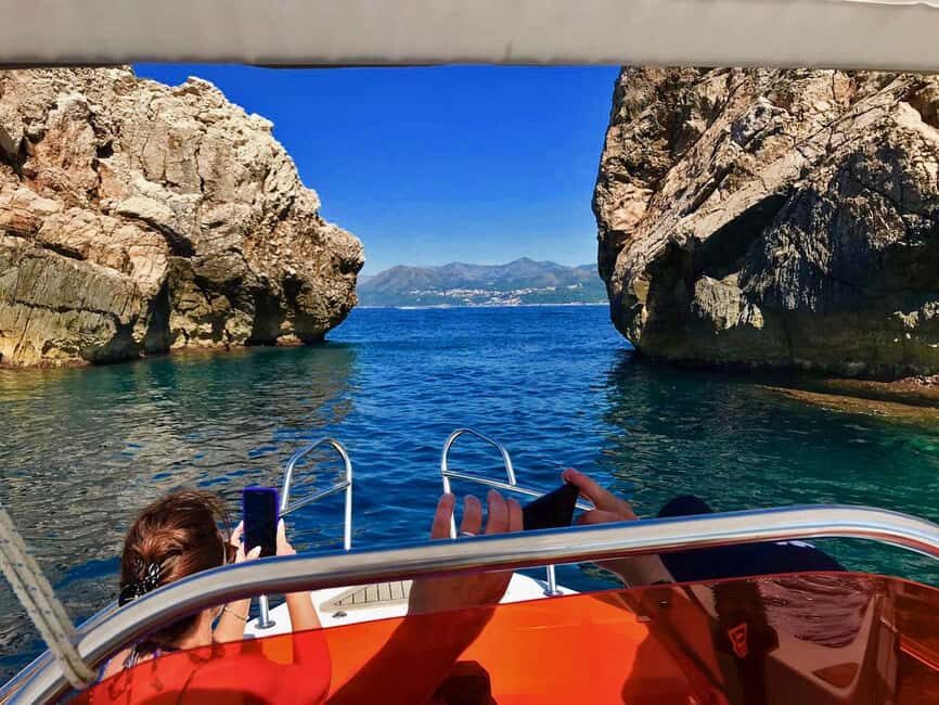 Dubrovnik: Half-Day Boat Tour to Elaphite Islands 4h - Blue Cave snorkeling: what the included gear changes for you