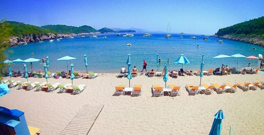 Dubrovnik: Half-Day Boat Tour to Elaphite Islands 4h - Pickup and getting to the dock without stress
