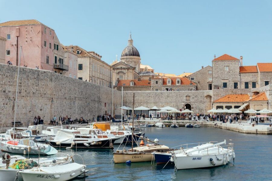 Dubrovnik: Hidden Gems and Highlights Private Walking Tour - Starting at Restaurant Nautika: the easiest place to begin
