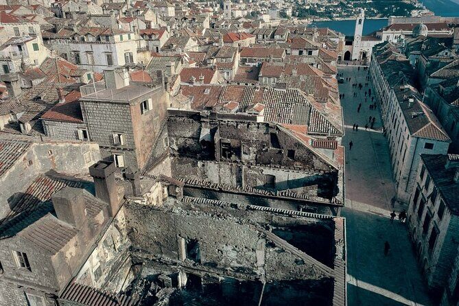 Dubrovnik Homeland War Private Tour - Luža Square and Sponza Palace: where the Homeland War becomes tangible