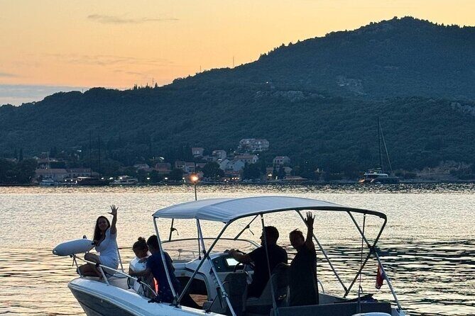 Dubrovnik Kayak Rental on Banje Beach - Who This Kayak Rental Is Best For