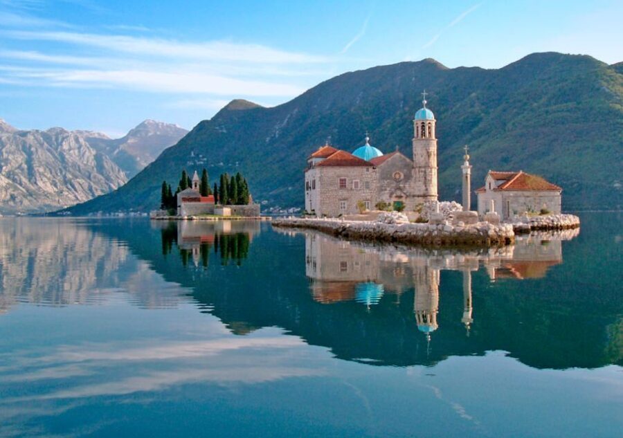 Dubrovnik: Kotor, Perast, Sveti Stefan, and Budva Day Trip - Kotor Old Town: Guided Walk, Free Time, and Bay Views